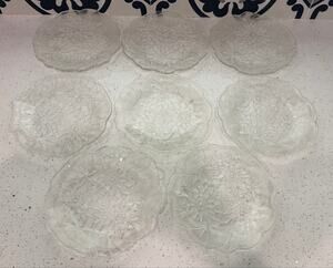 Vintage Clear Glass Water Lily Floral Salad Plates Set of 8 – 8” Diameter